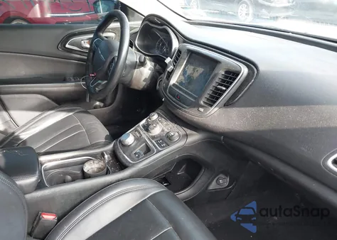 2015 Chrysler 200 C из США, поврежденный, VIN 1C3CCCCB3FN520731